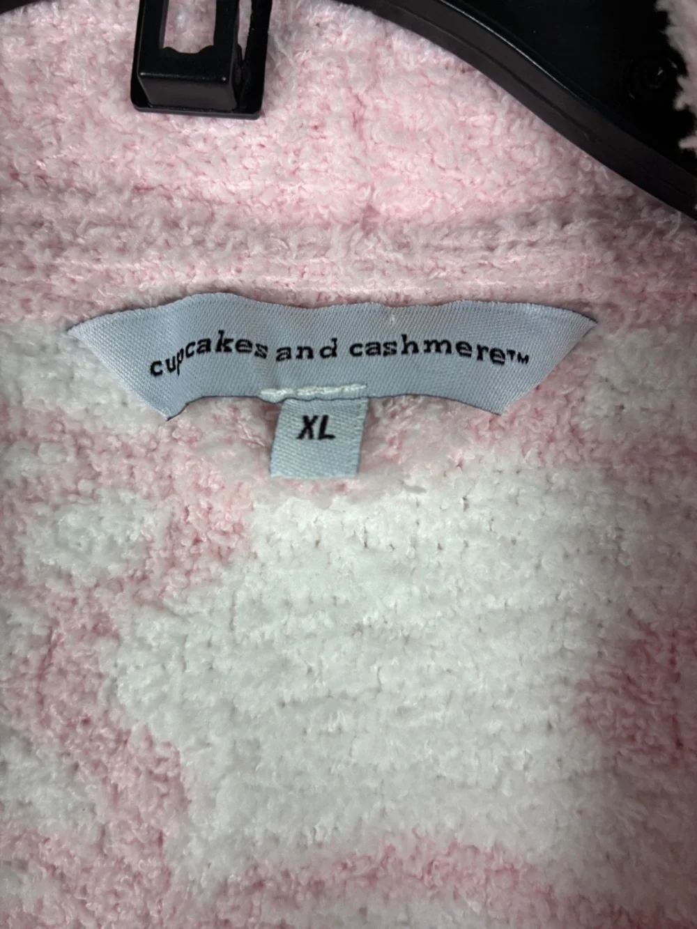 Cupcakes & Cashmere Plush Pink Marled Robe New no Tag Soft Belted
